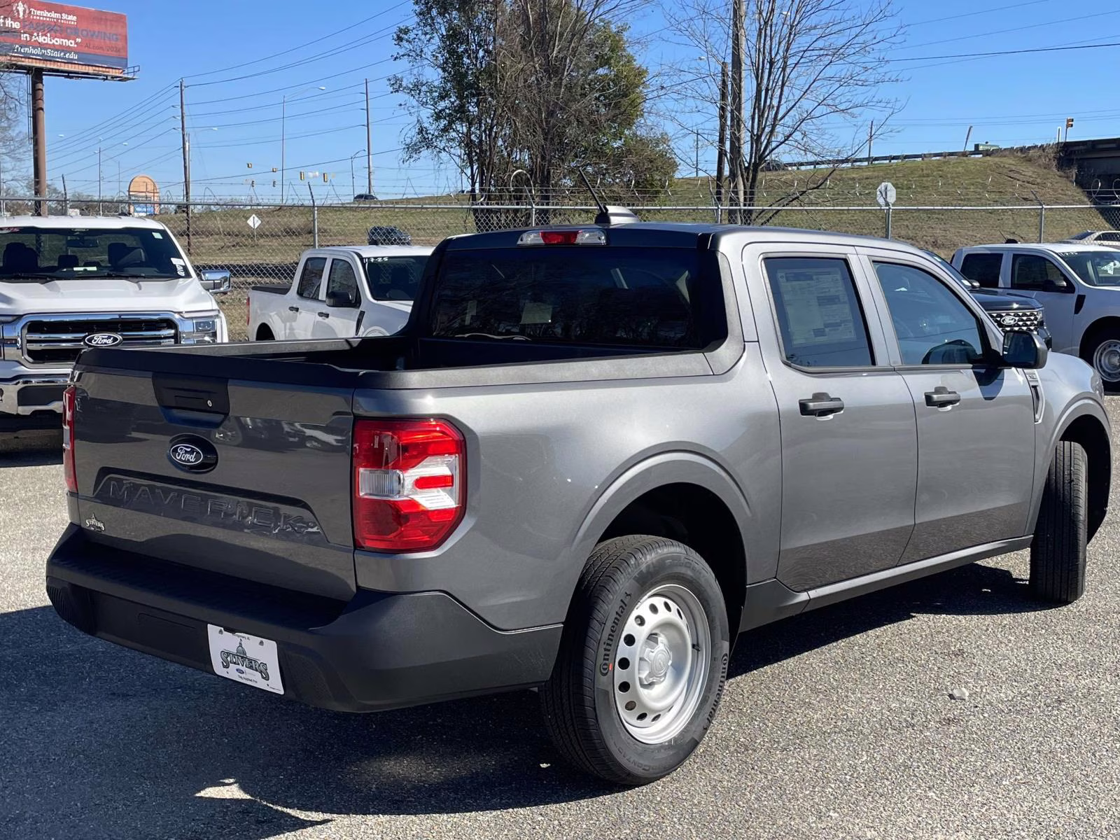 2026 Carbonized Gray Metallic Ford Maverick XL FWD Truck