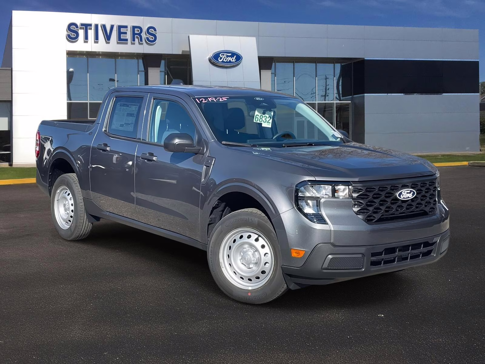 2026 Carbonized Gray Metallic Ford Maverick XL FWD Truck