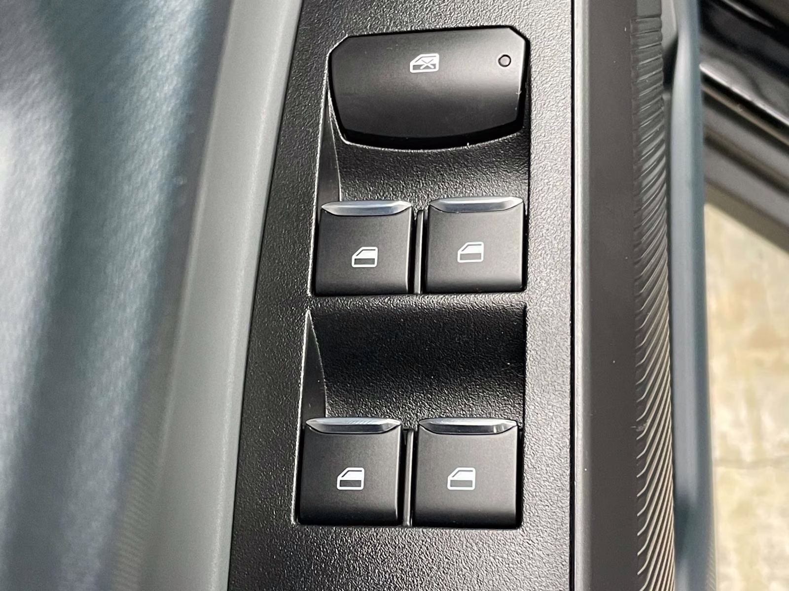 2026 Shadow Black Ford Maverick XL FWD Truck