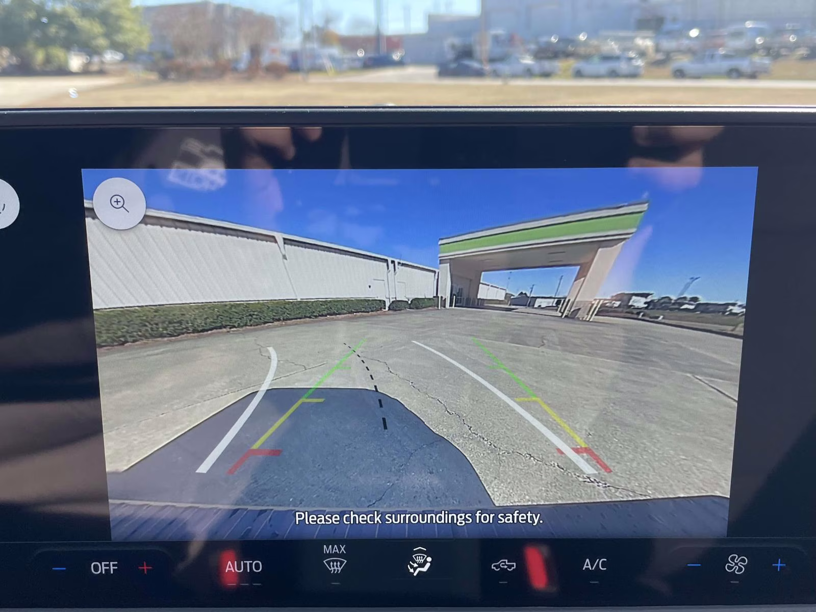 2026 Space White Metallic Ford Maverick XL FWD Truck