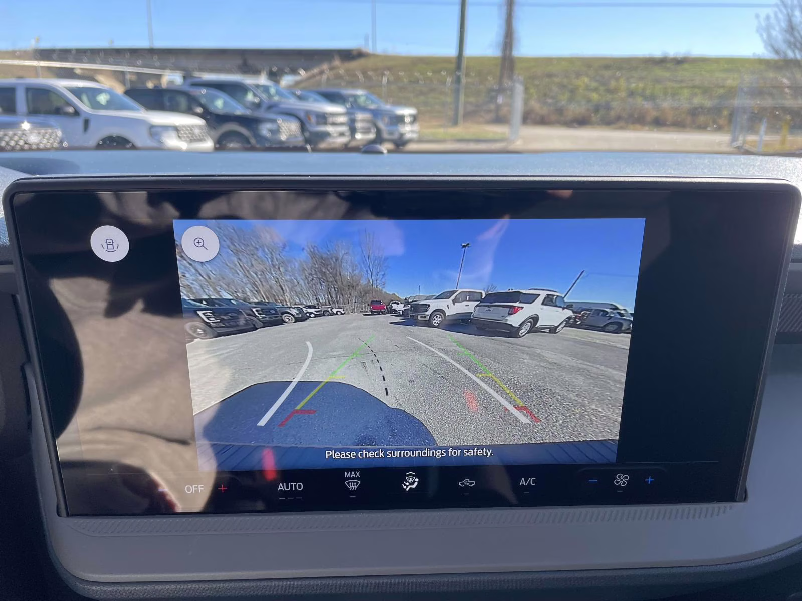 2026 Space White Metallic Ford Maverick XL AWD Truck