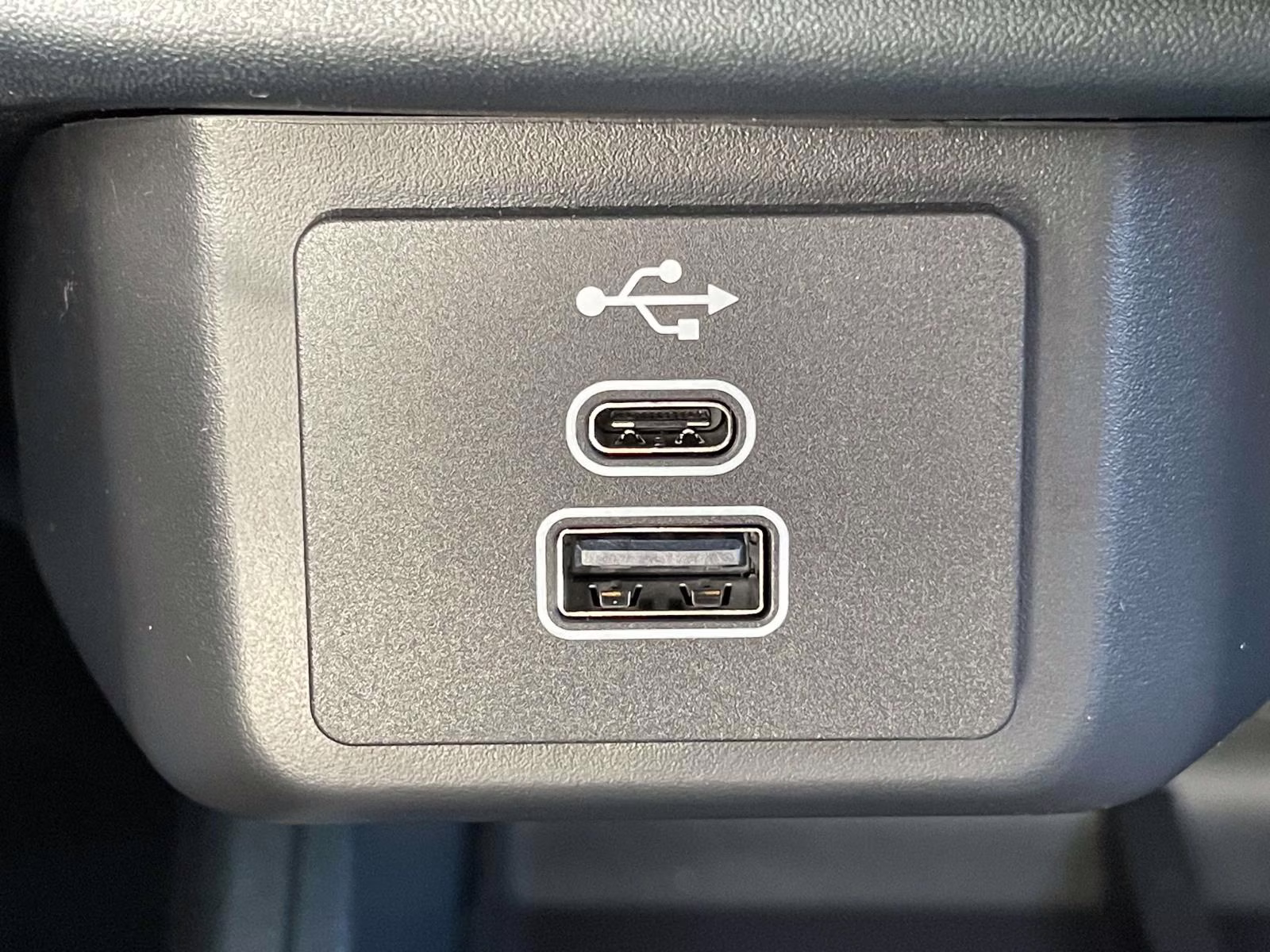 2026 Space White Metallic Ford Maverick XL AWD Truck