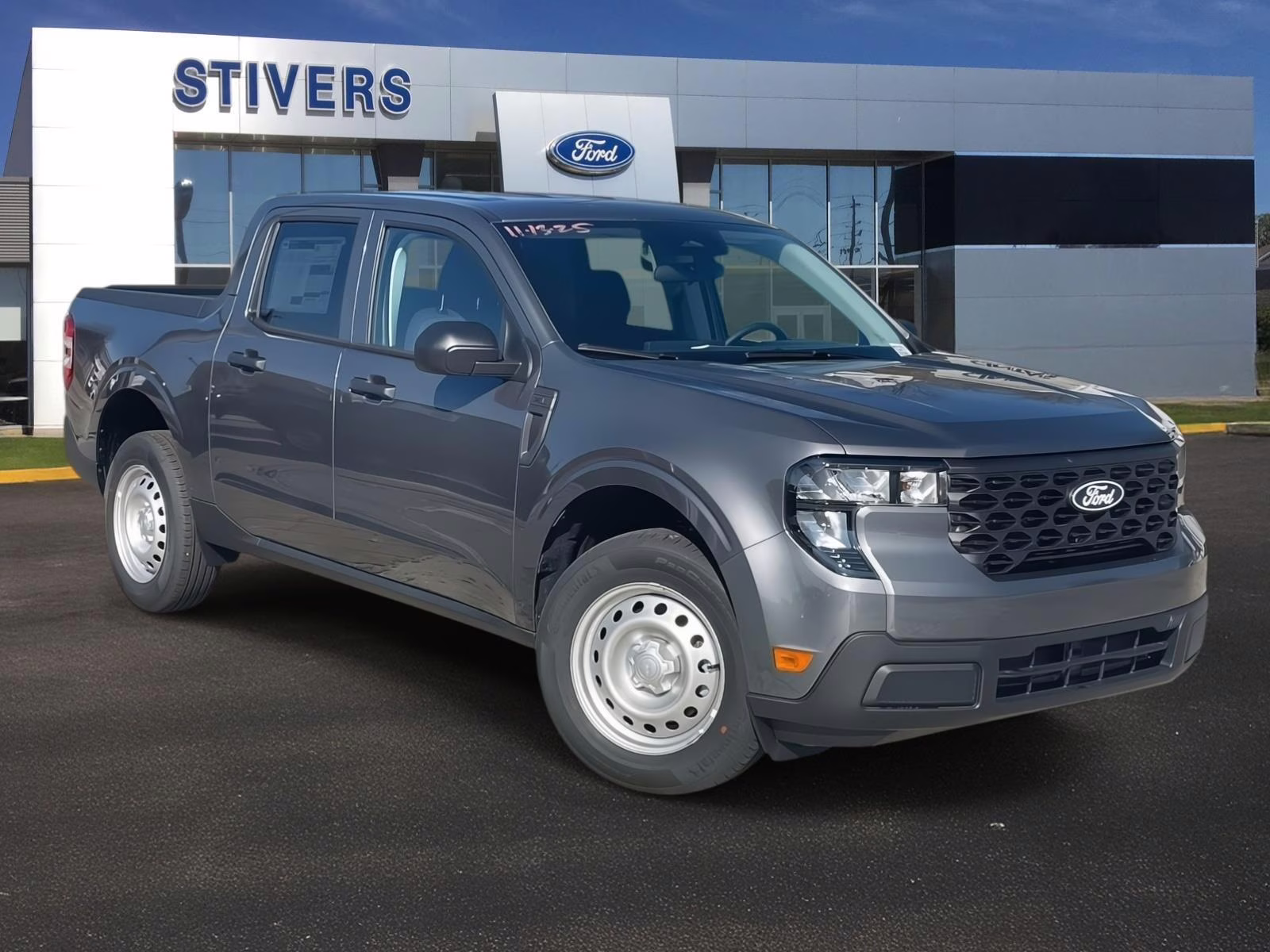 2025 Gray Metallic Ford Maverick XL AWD Truck