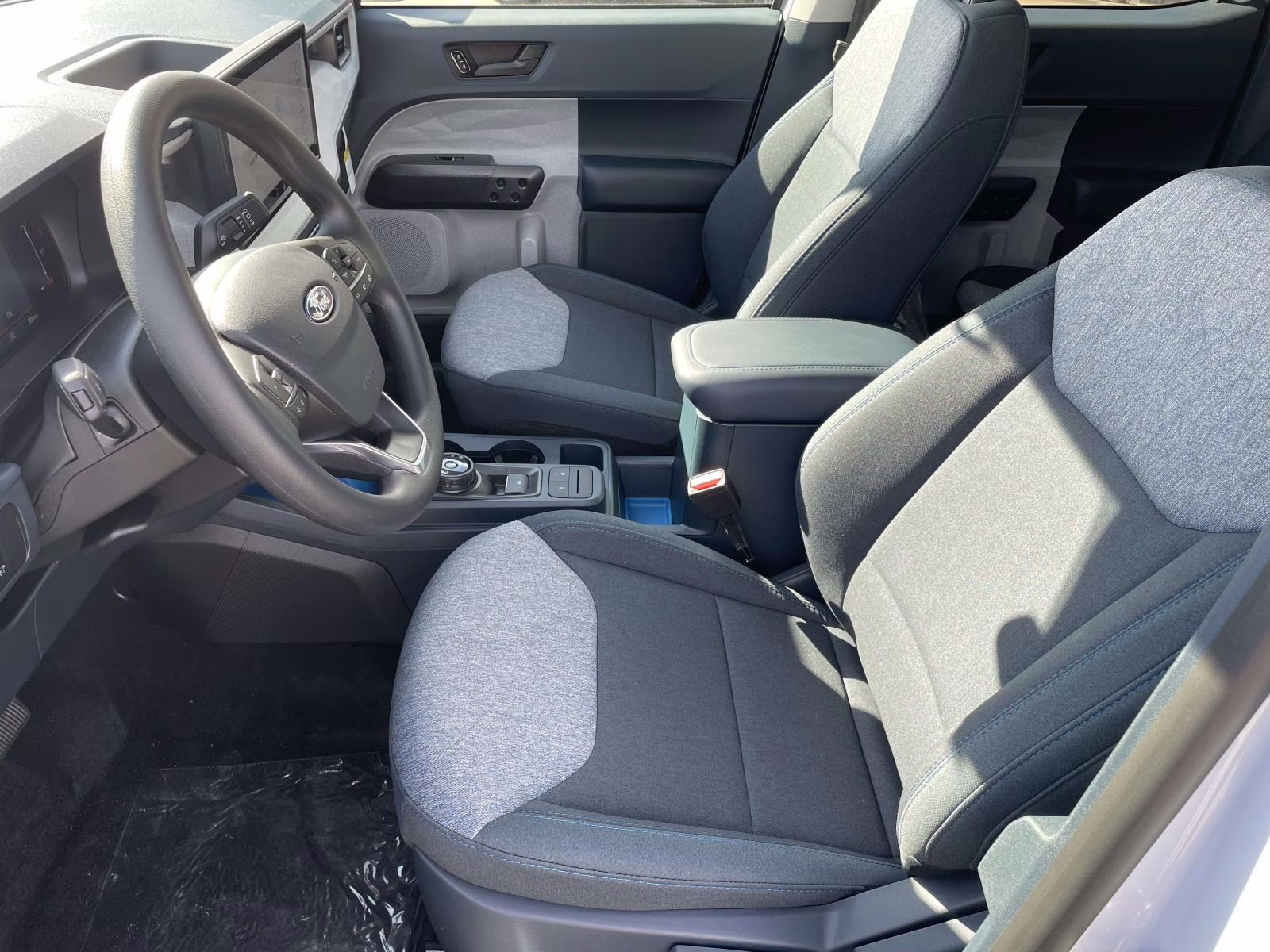 2026 Space White Metallic Ford Maverick XLT AWD Truck