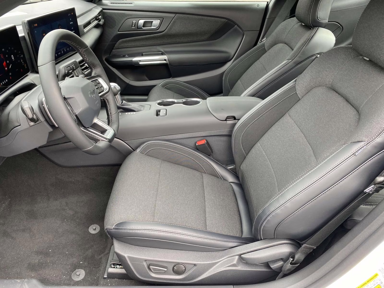 2026 Oxford White Ford Mustang GT RWD Coupe