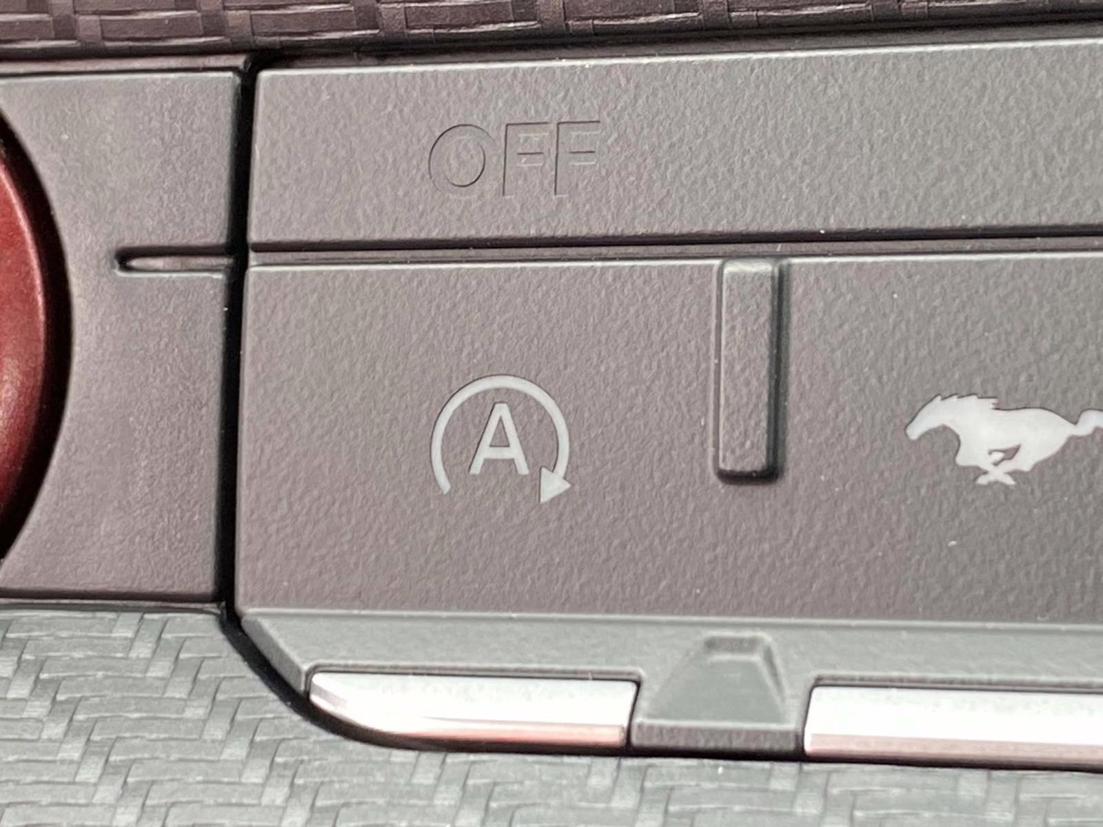 2026 Oxford White Ford Mustang EcoBoost RWD Coupe