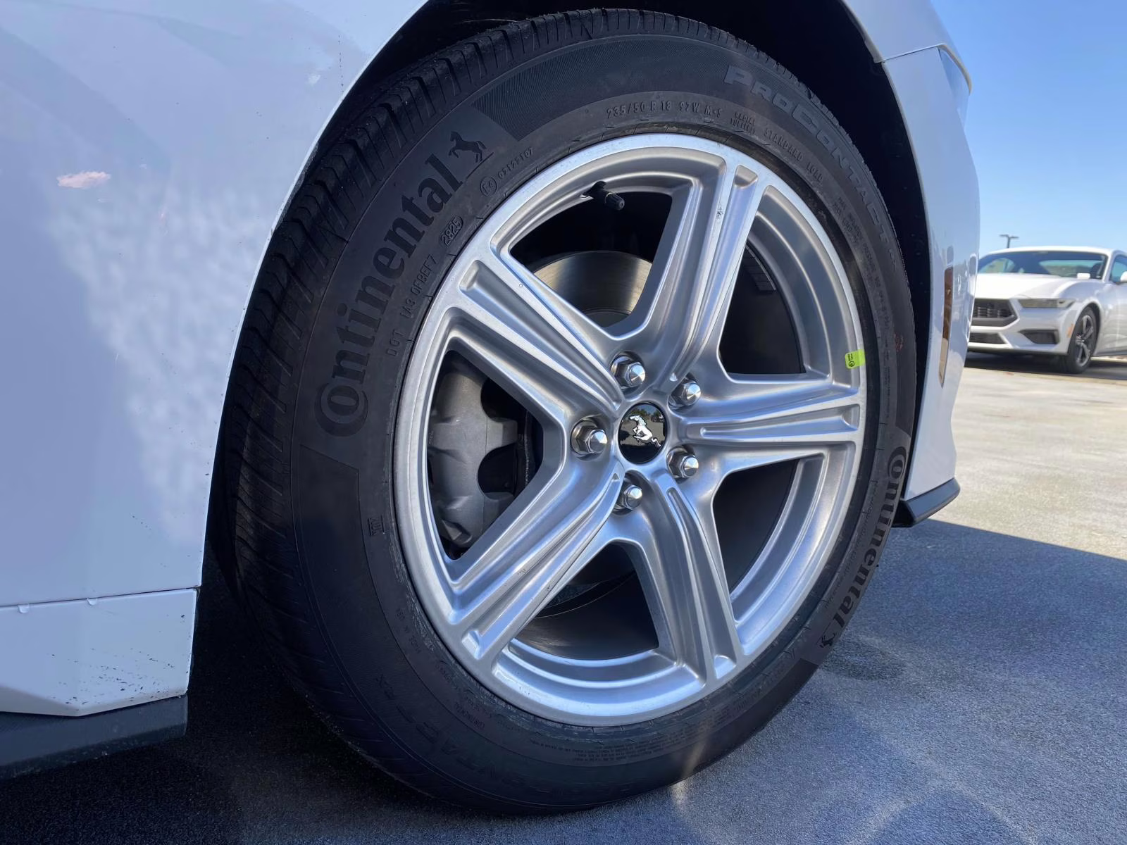 2026 Oxford White Ford Mustang EcoBoost RWD Coupe