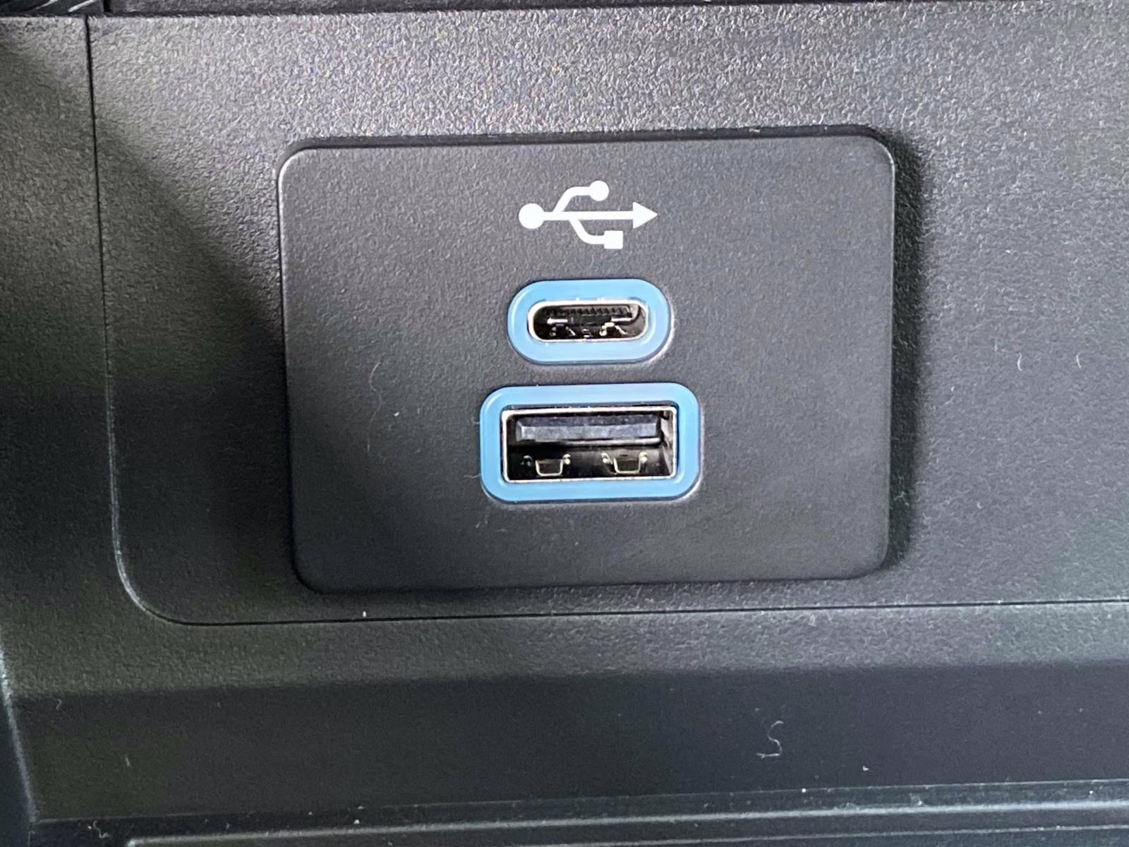 2026 Oxford White Ford Mustang EcoBoost RWD Coupe