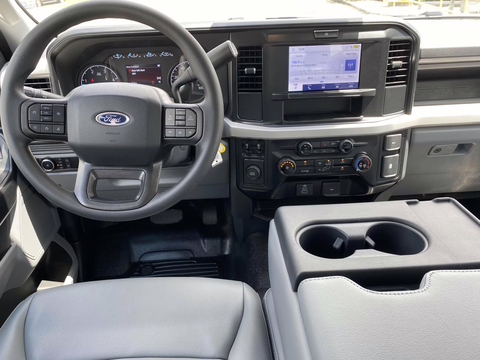 2025 Oxford White Ford Super Duty F-350 DRW XL RWD Chassis