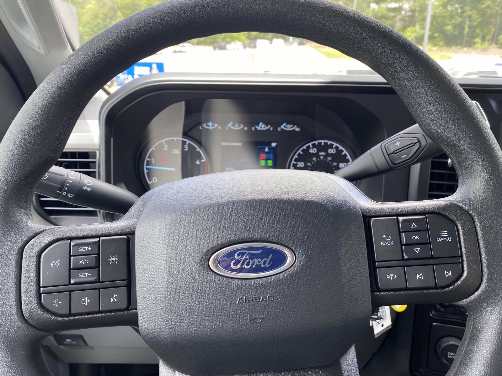 2025 Oxford White Ford Super Duty F-350 DRW XL RWD Chassis