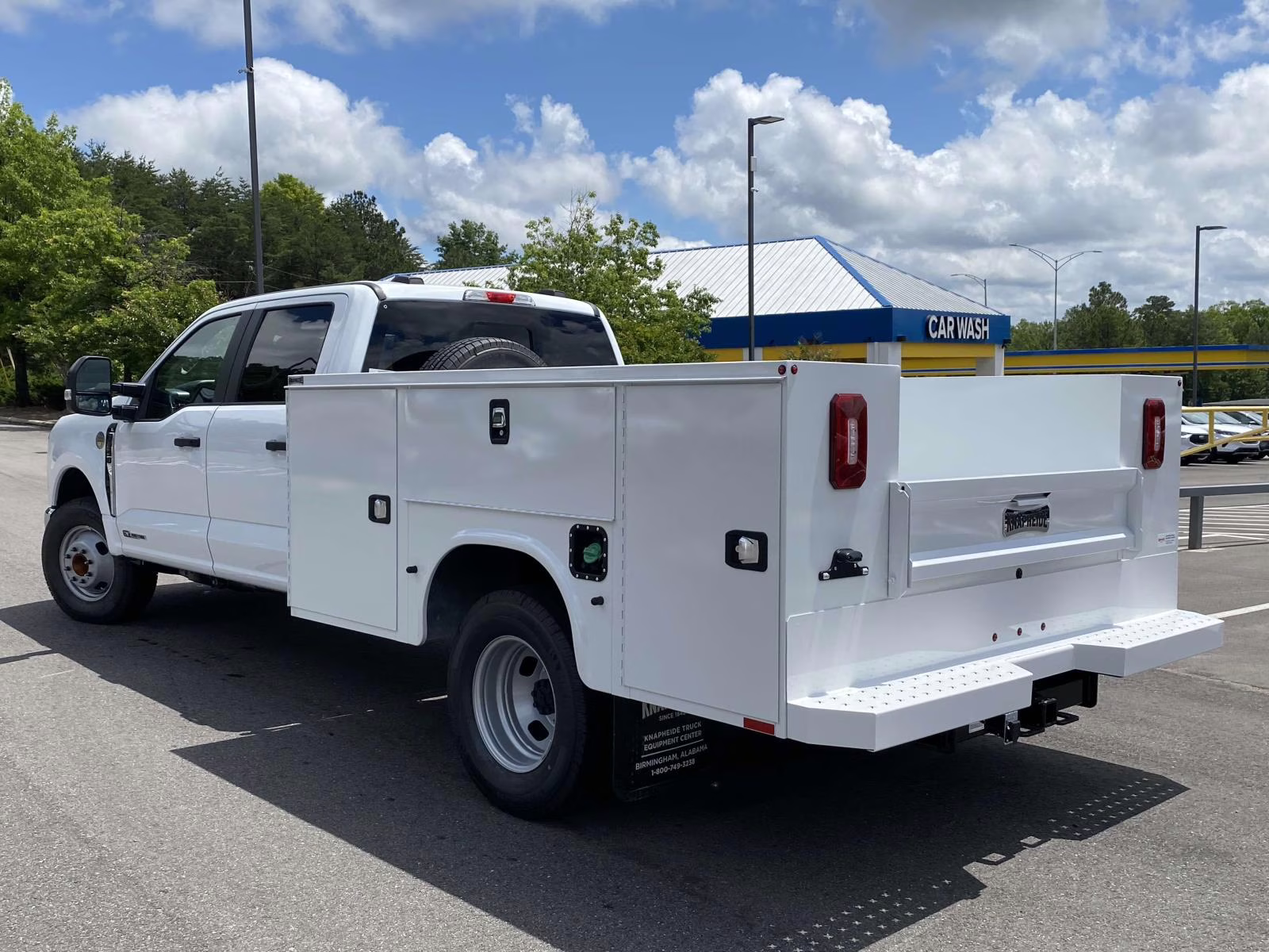2025 Oxford White Ford Super Duty F-350 DRW XL RWD Chassis
