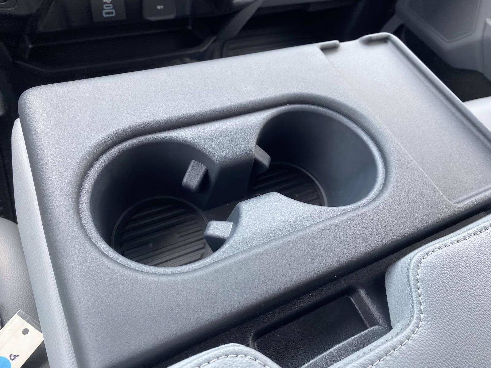 2025 Oxford White Ford Super Duty F-350 DRW XL 4X4 Chassis