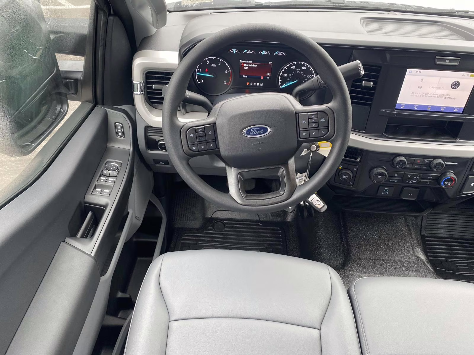 2026 Oxford White Ford Super Duty F-350 DRW XL 4X4 Chassis