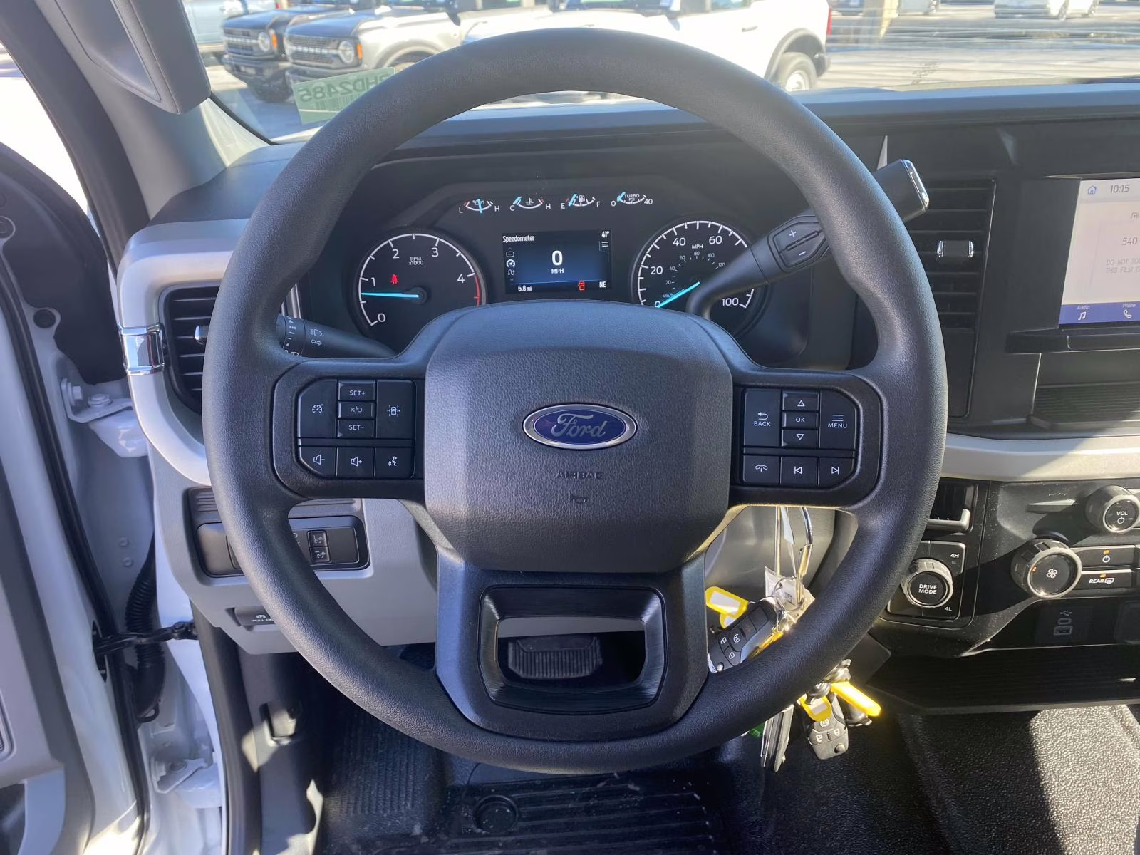 2026 Oxford White Ford Super Duty F-350 DRW XL 4X4 Chassis