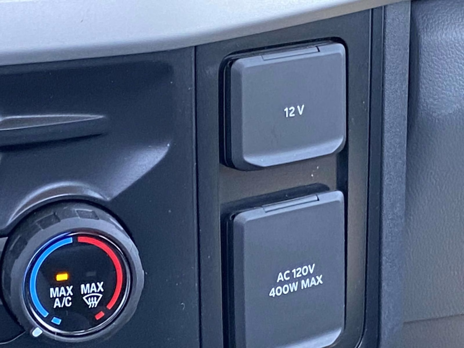 2025 Oxford White Ford Super Duty F-550 DRW XL RWD Chassis