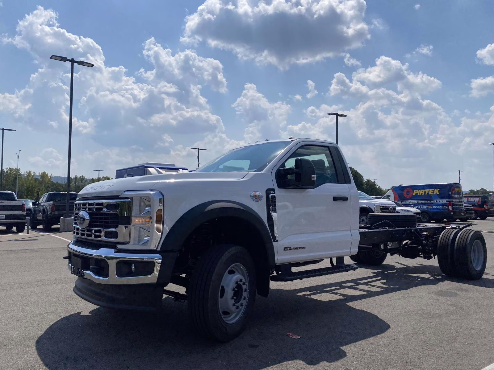 2025 Oxford White Ford F-600SD XL RWD Chassis