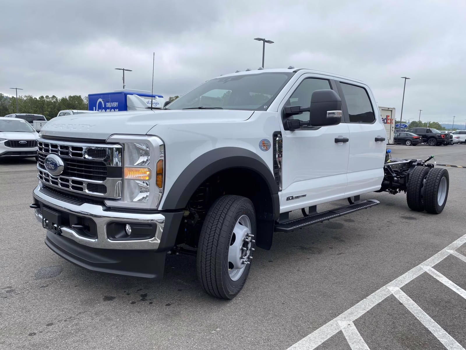 2025 Oxford White Ford F-600SD XL RWD Chassis