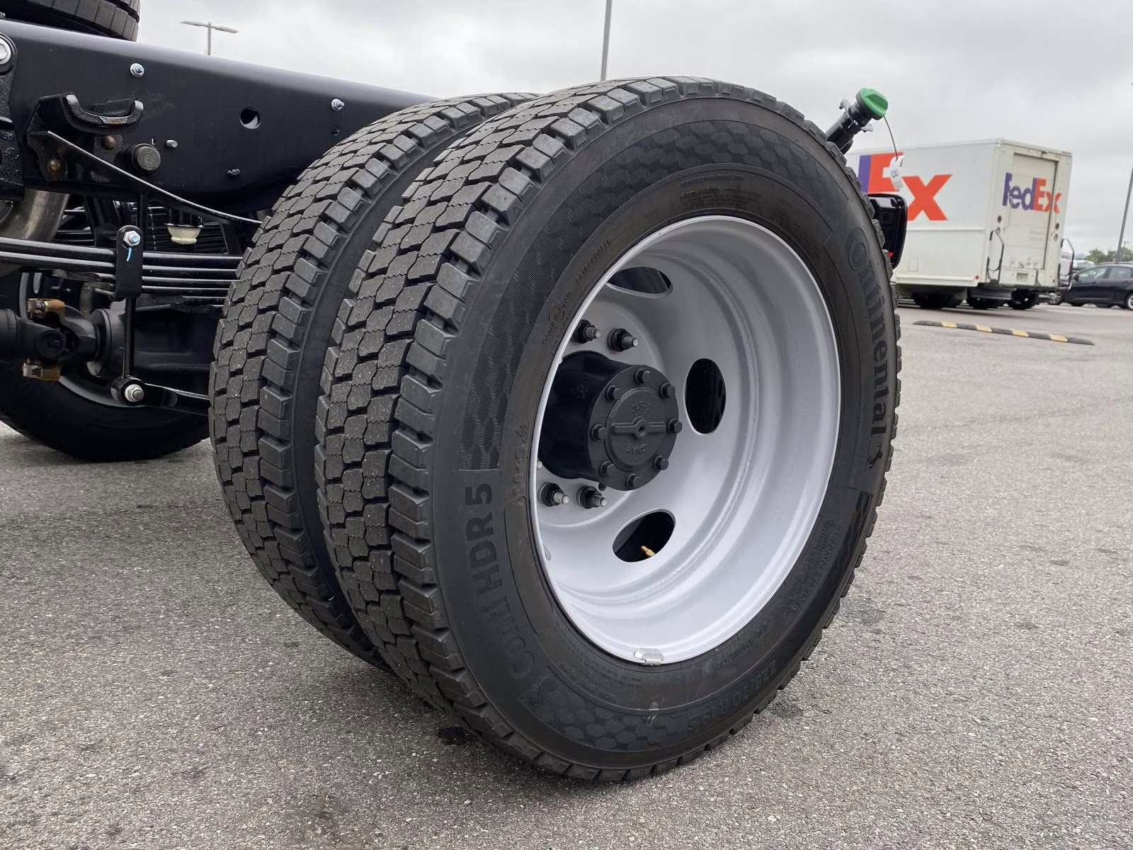 2025 Oxford White Ford F-600SD XL RWD Chassis