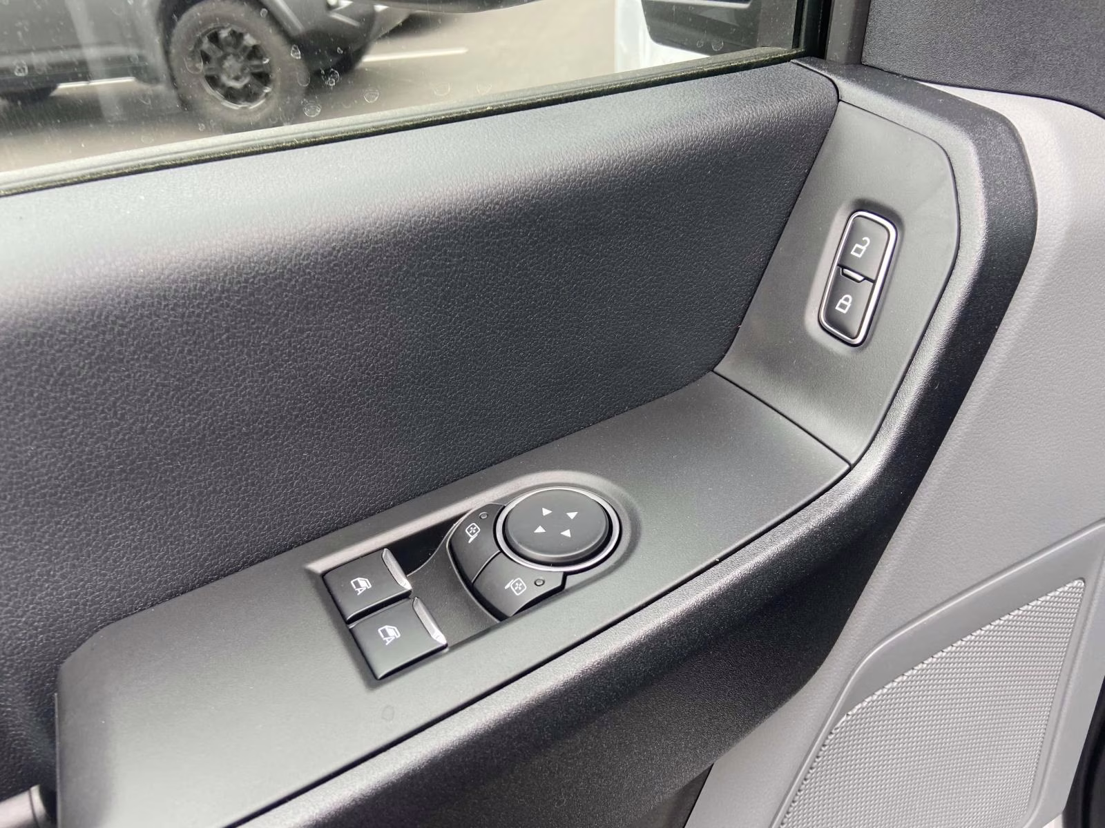 2025 Oxford White Ford Super Duty F-350 DRW XL RWD Chassis