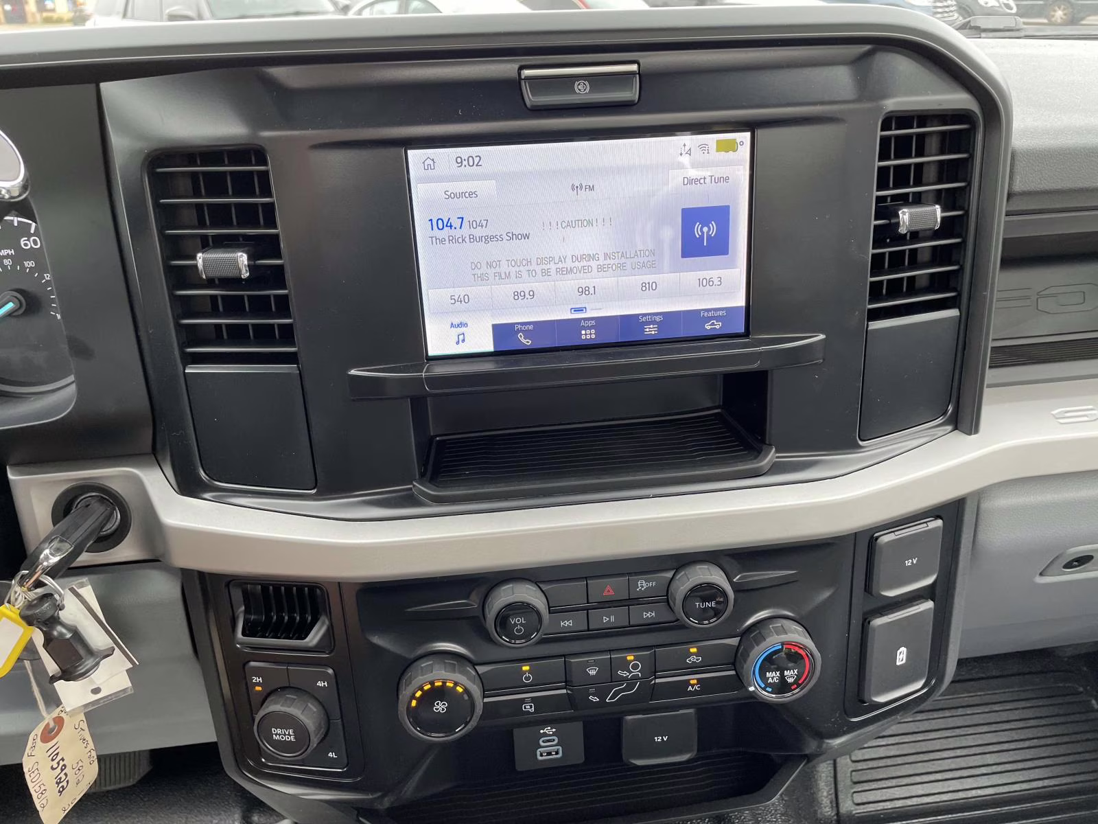 2025 Oxford White Ford Super Duty F-350 DRW XL 4X4 Chassis