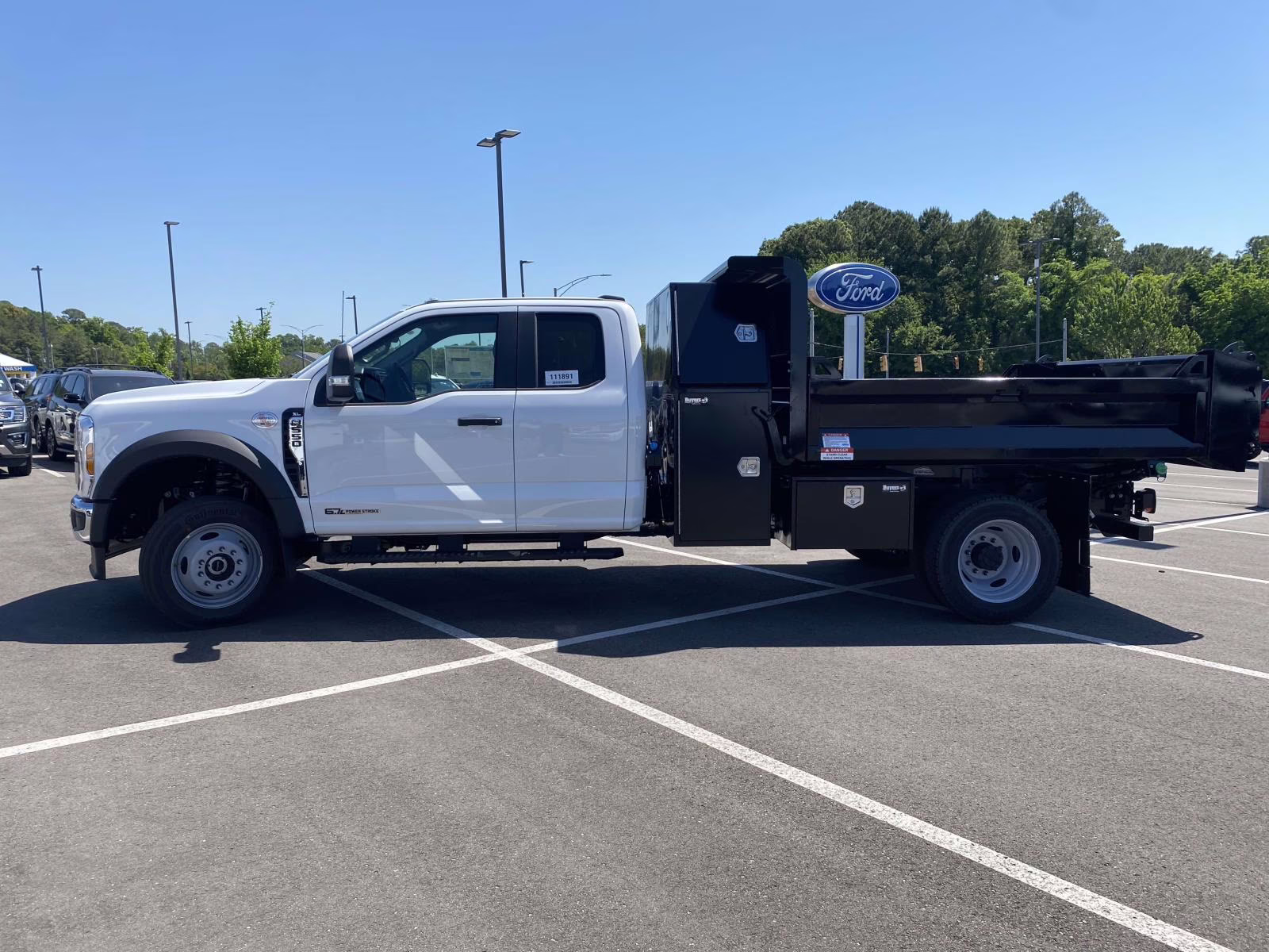 2026 Oxford White Ford Super Duty F-550 DRW XL 4X4 Chassis
