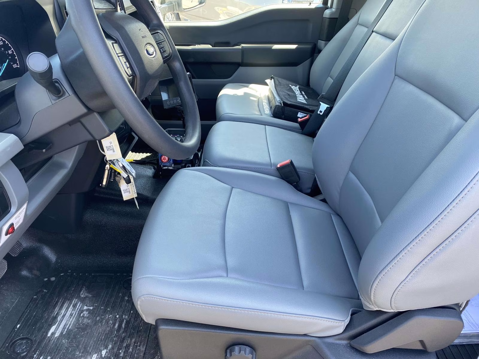 2026 Oxford White Ford Super Duty F-550 DRW XL 4X4 Chassis