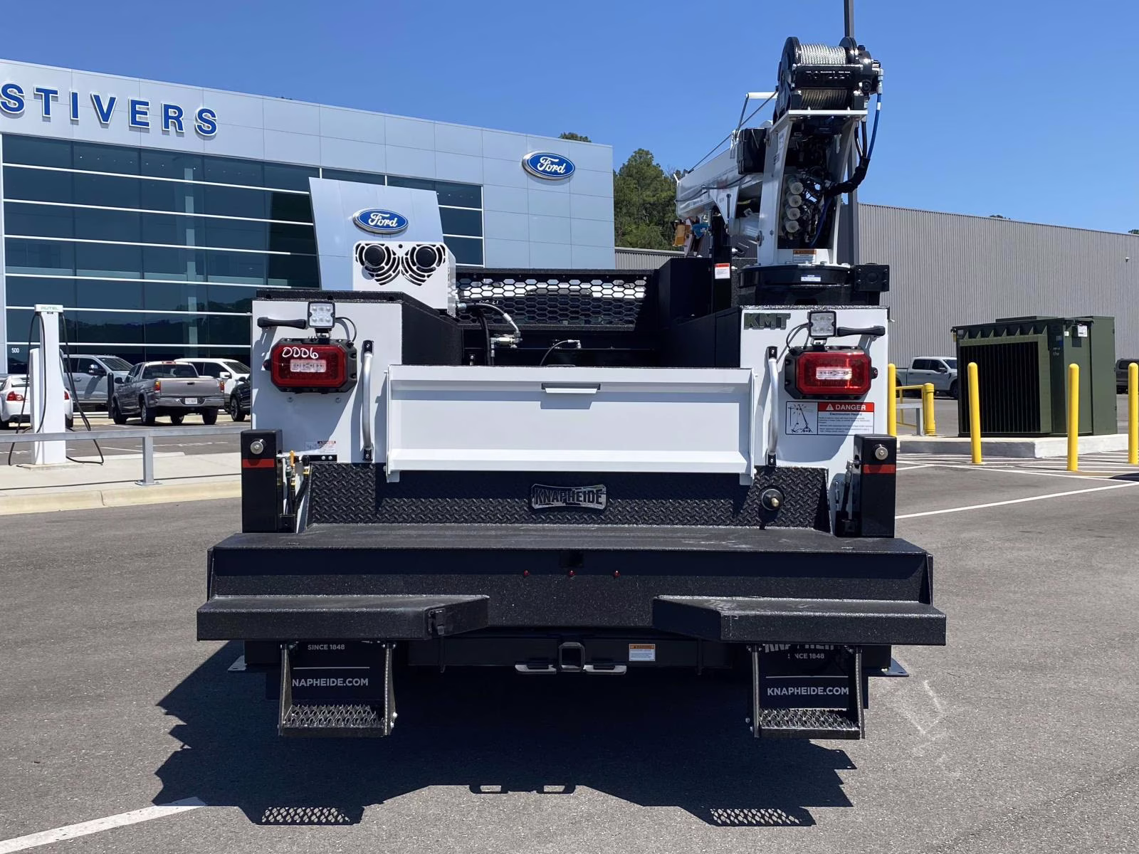2026 Oxford White Ford Super Duty F-550 DRW XL 4X4 Chassis