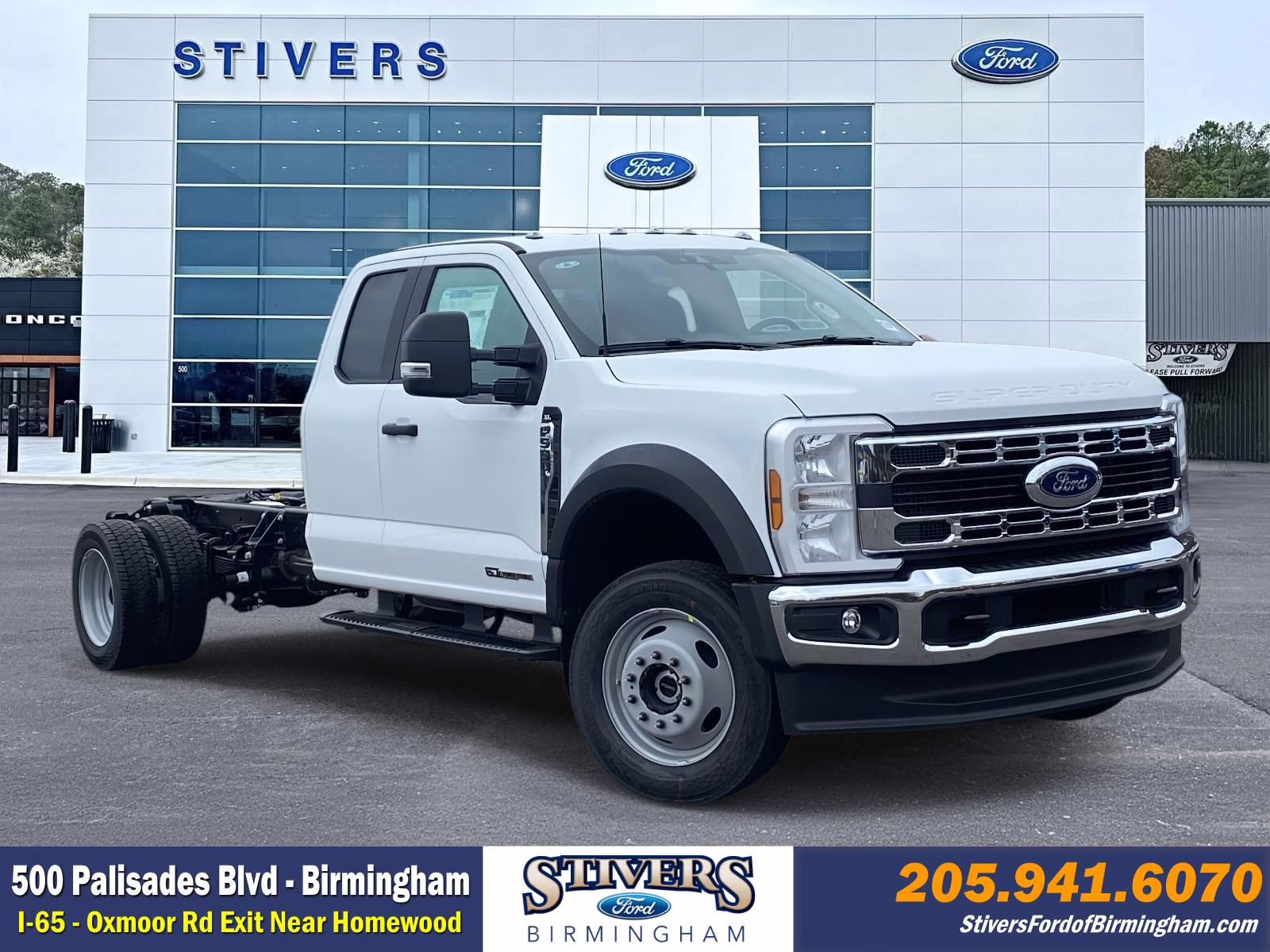 2026 Oxford White Ford Super Duty F-550 DRW XL 4X4 Chassis