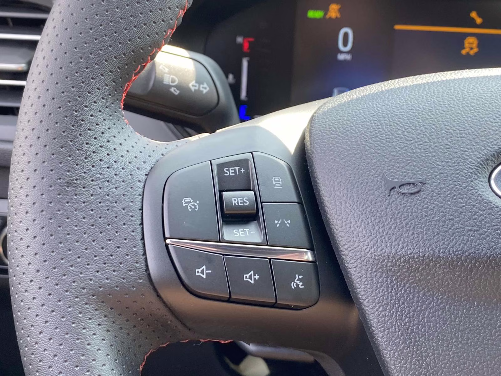 2025 Carbonized Gray Metallic Ford Escape Hybrid ST-Line FWD SUV