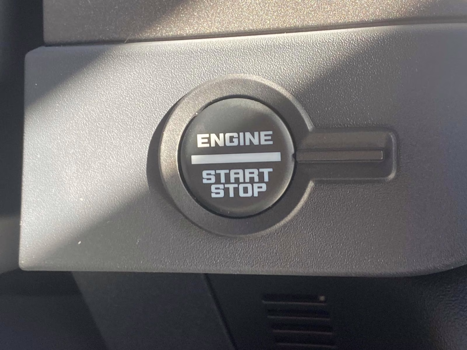 2025 Oxford White Ford Bronco Base 4X4 SUV