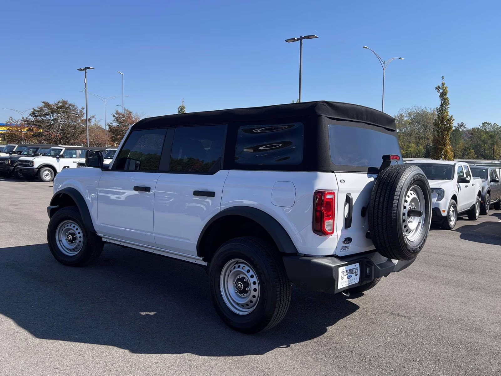 2025 Oxford White Ford Bronco Base 4X4 SUV