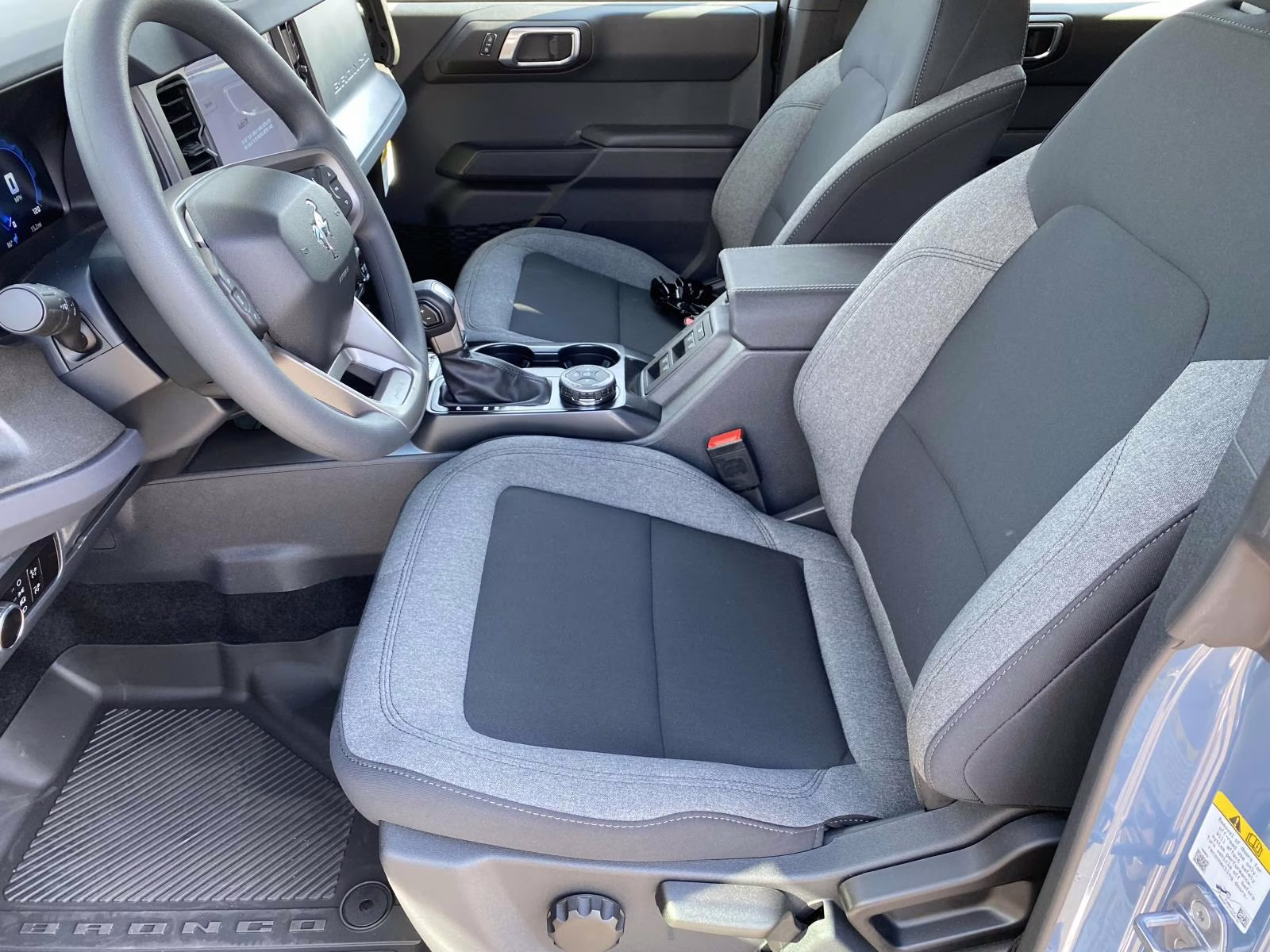 2025 Azure Gray Metallic Tri-Coat Ford Bronco Base 4X4 SUV