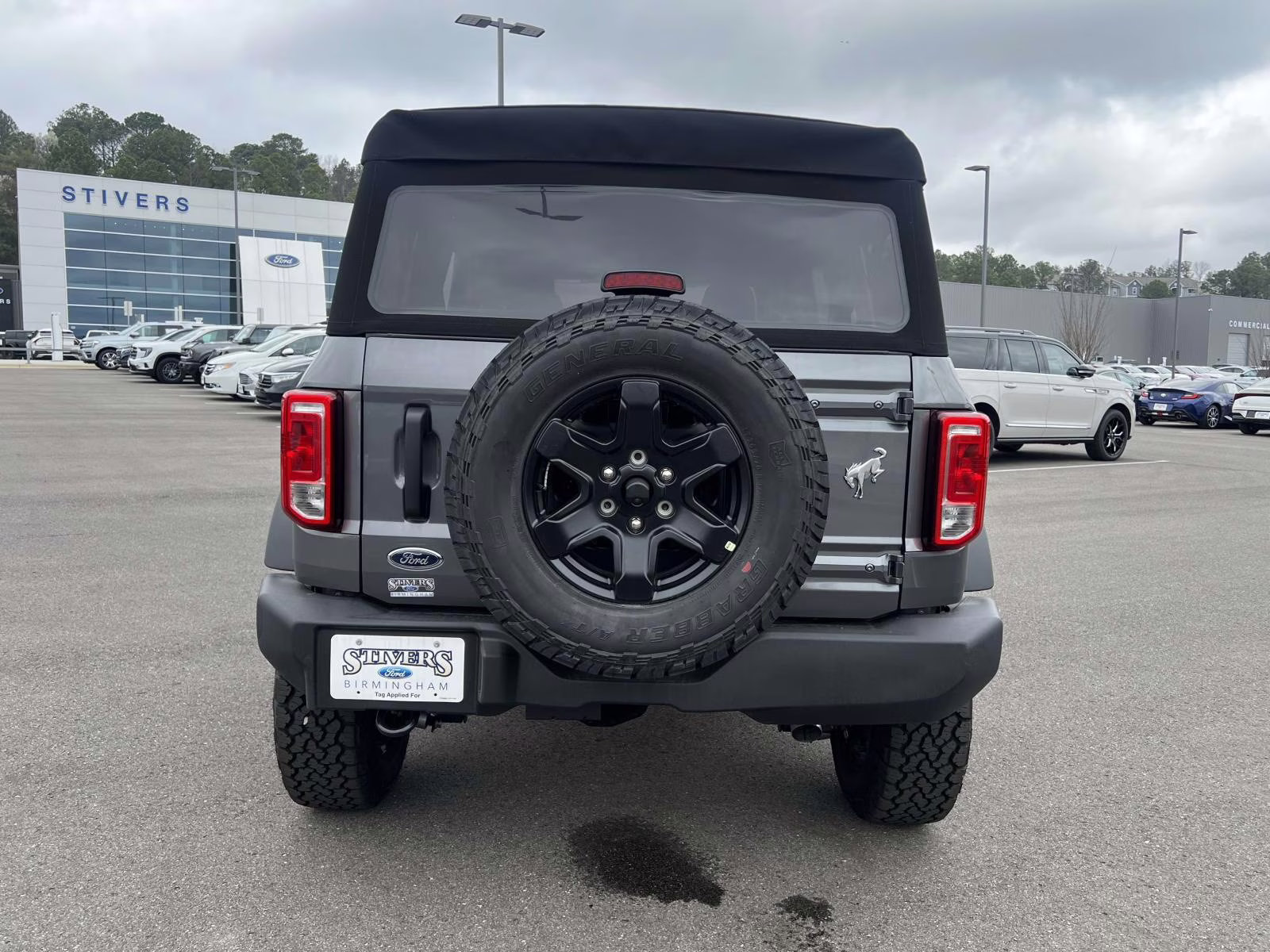 2025 Carbonized Gray Metallic Ford Bronco Base 4X4 SUV