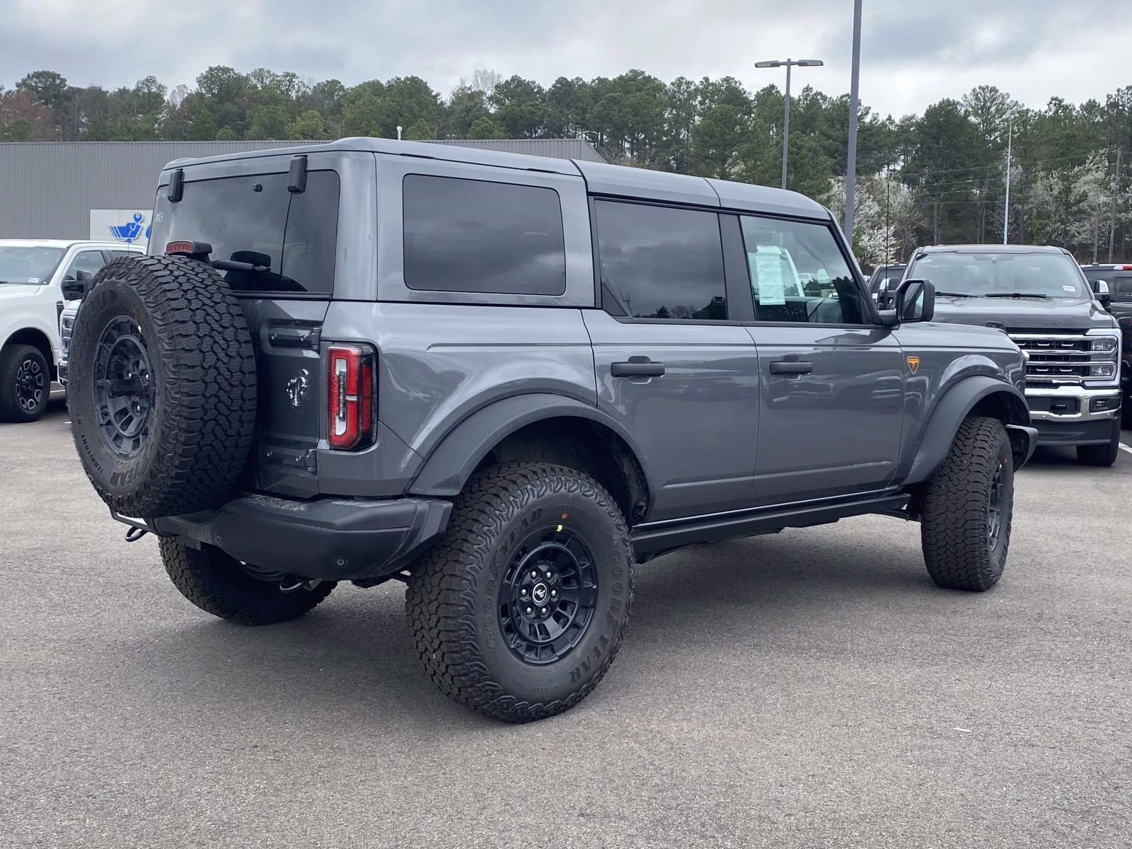 2026 Gray Metallic Ford Bronco Badlands 4X4 SUV