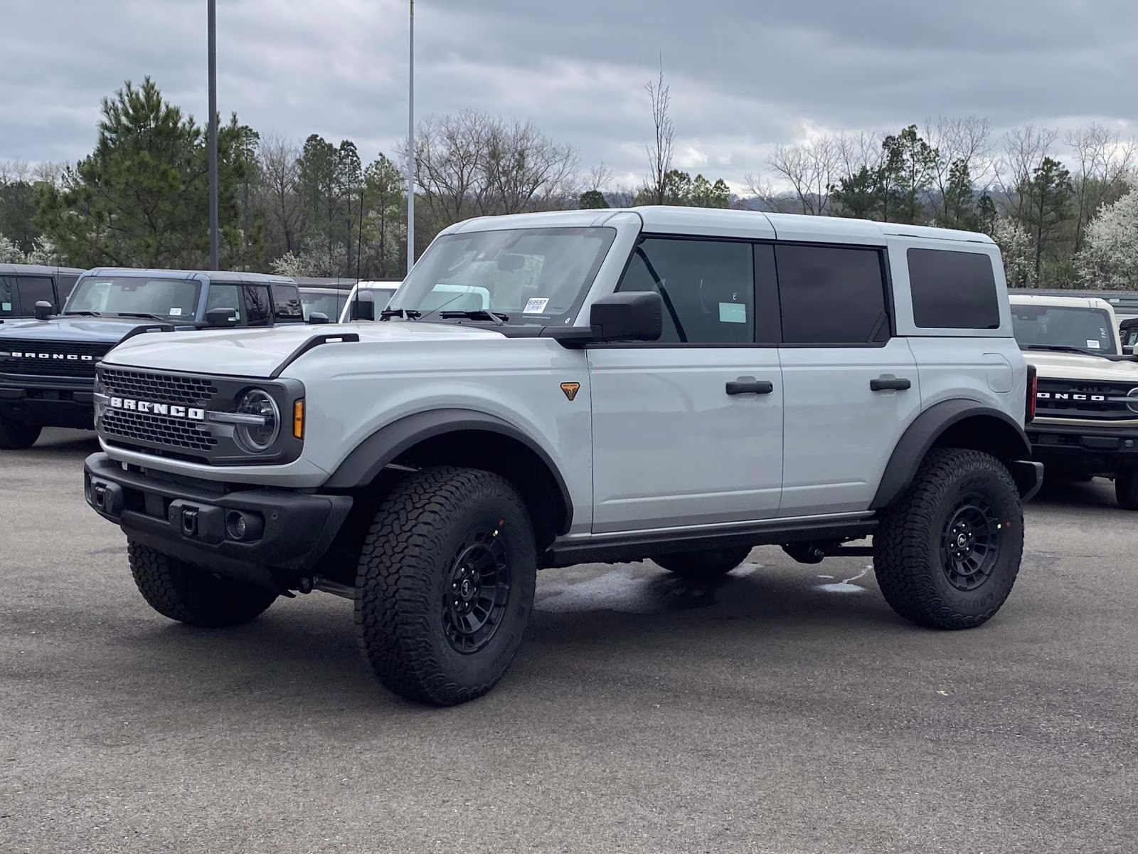 2026 Avalanche Ford Bronco Badlands 4X4 SUV