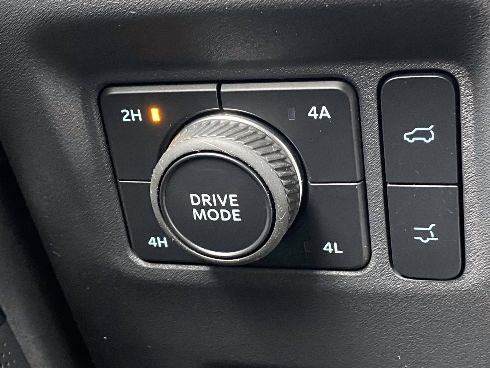 2025 Star White Metallic Tri-Coat Ford Expedition Max Platinum 4X4 SUV