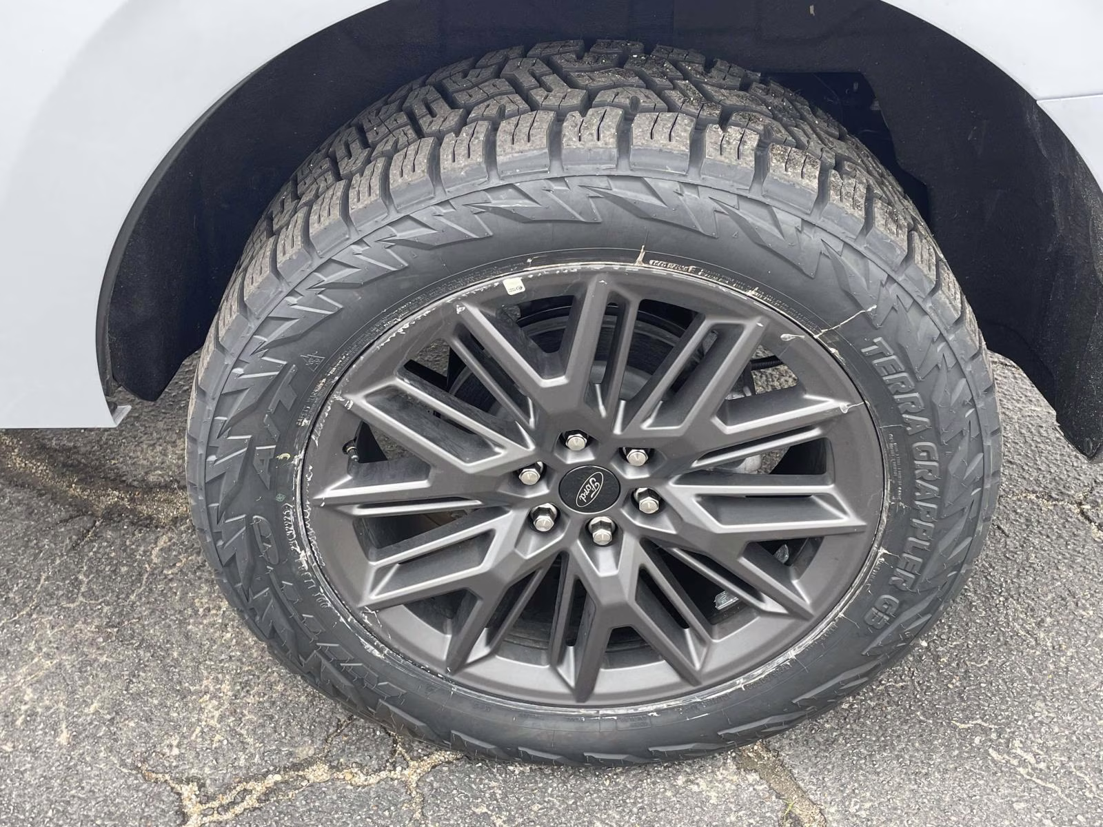 2026 Space Silver Metallic Ford Expedition Platinum 4X4 SUV