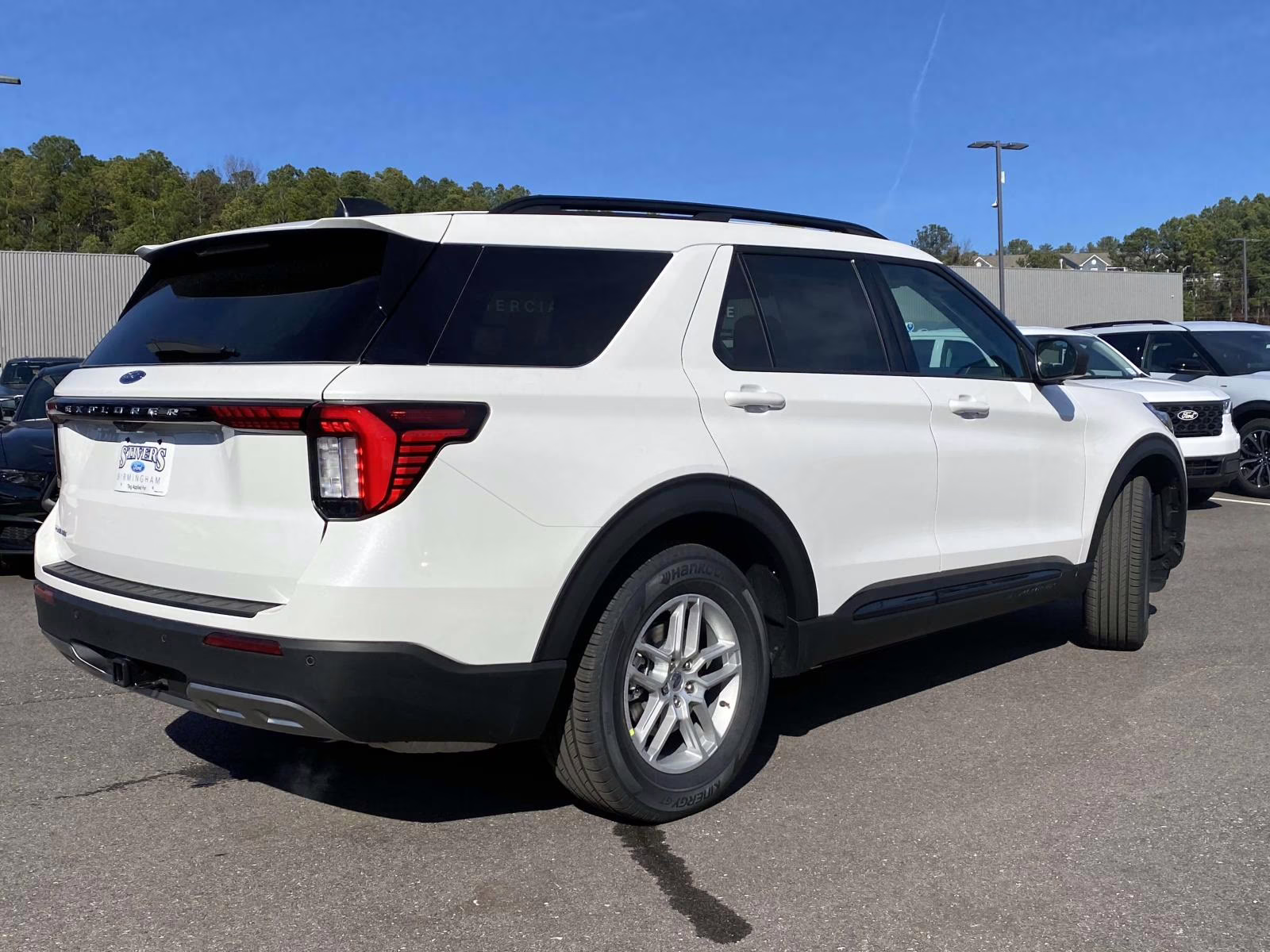 2026 White Metallic Ford Explorer Active RWD SUV