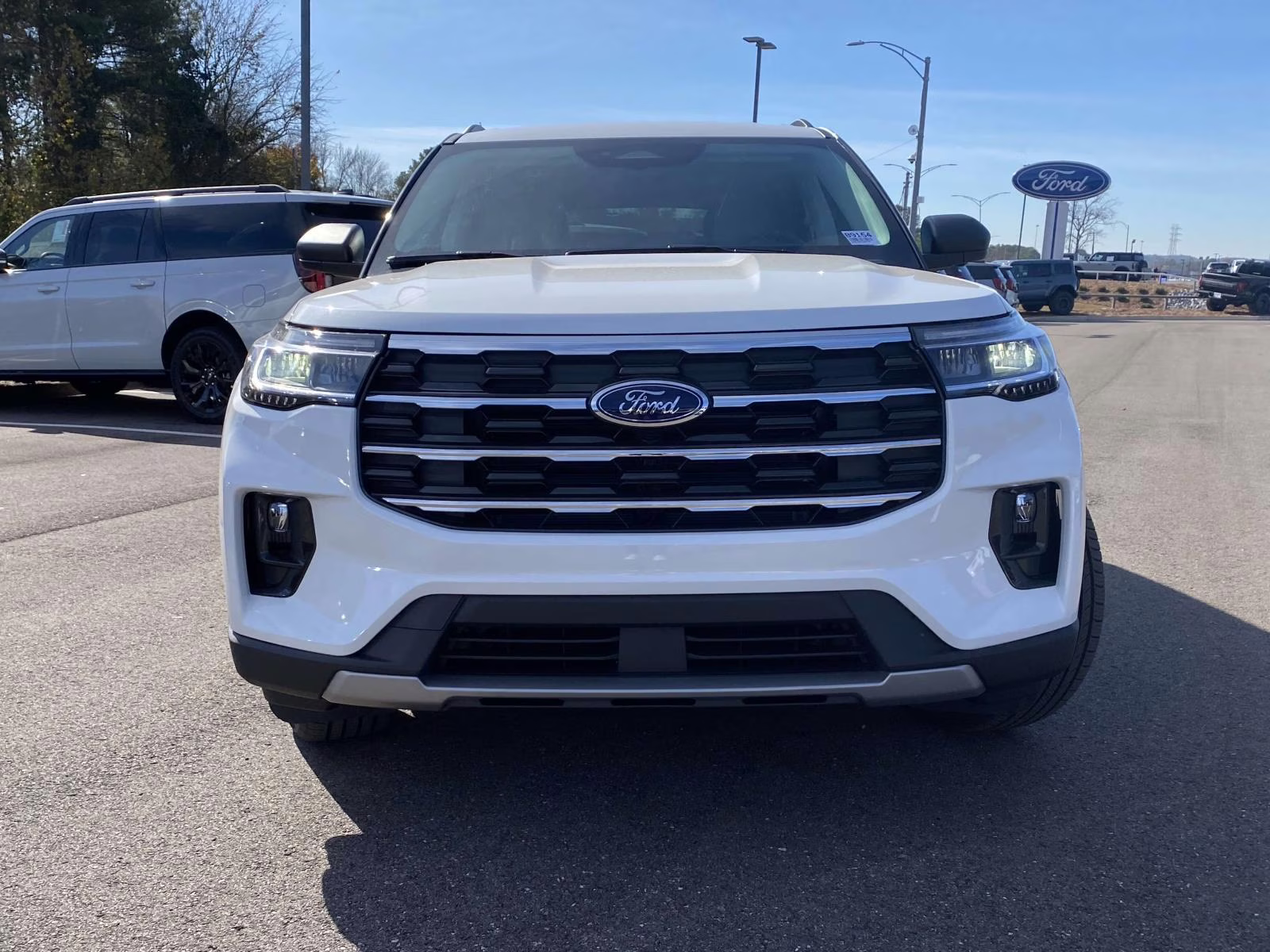 2026 White Metallic Ford Explorer Active RWD SUV