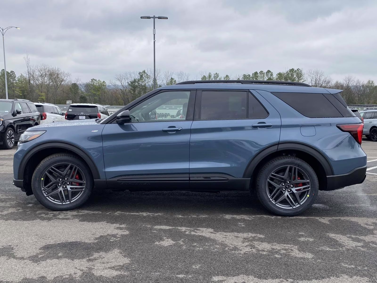 2026 Vapor Blue Metallic Ford Explorer ST-Line RWD SUV