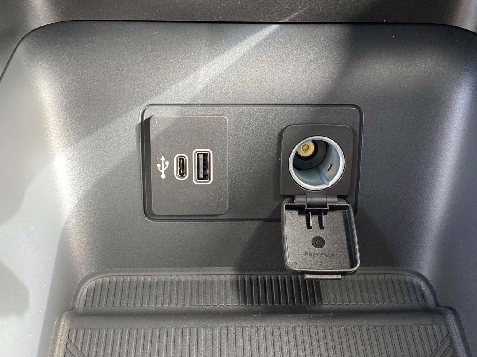 2026 Gray Metallic Ford Explorer Active 4X4 SUV