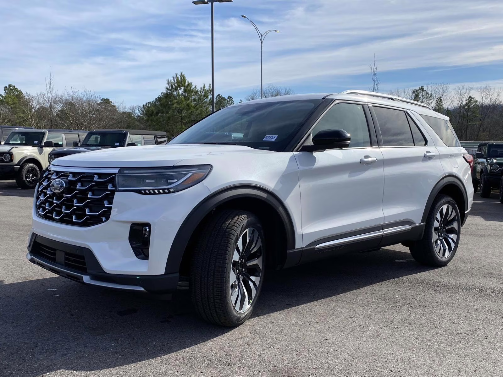 2026 White Metallic Ford Explorer Platinum 4X4 SUV