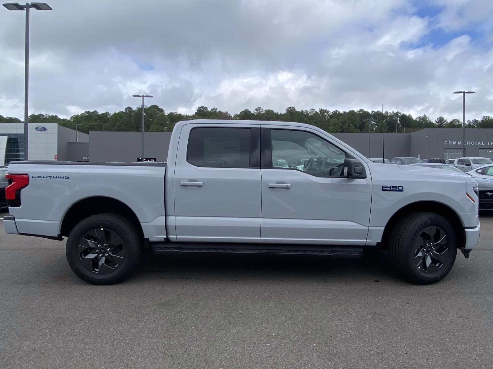 2025 Space White Metallic Ford F-150 Lightning Flash AWD Truck