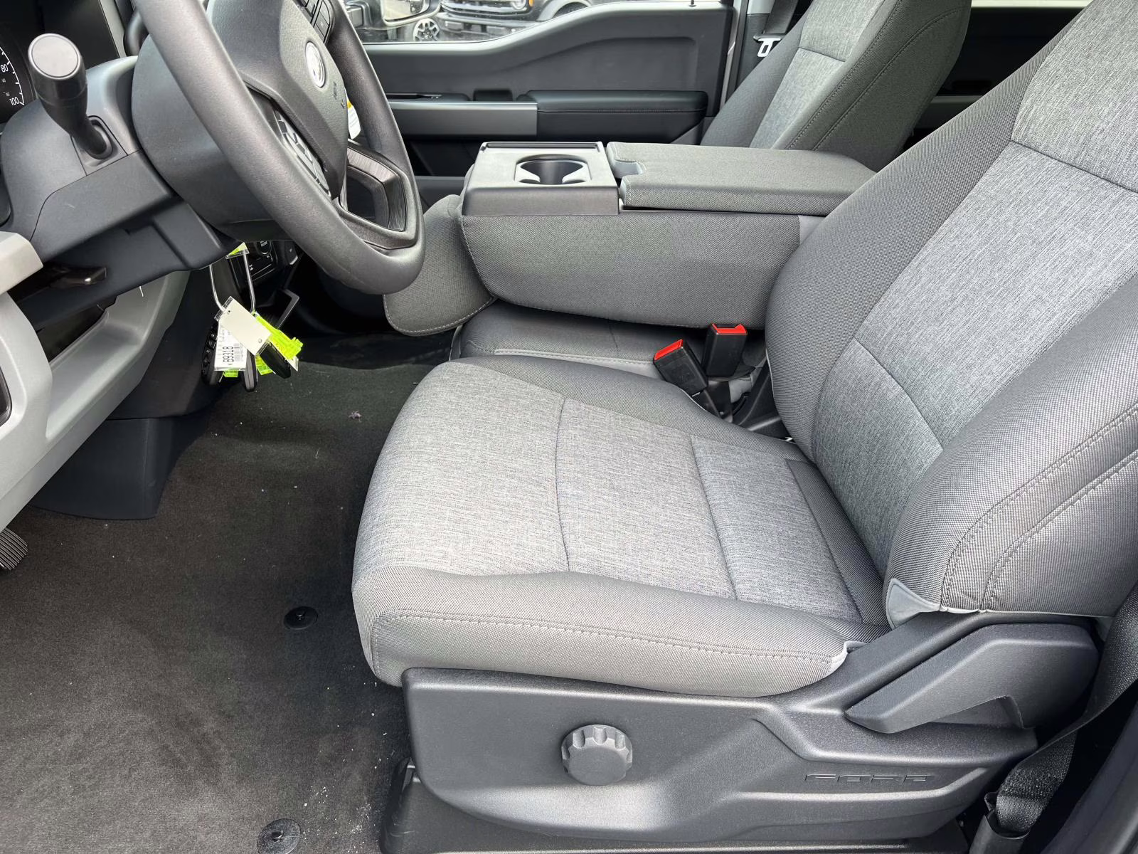 2026 Avalanche Ford Super Duty F-250 SRW XL 4X4 Truck