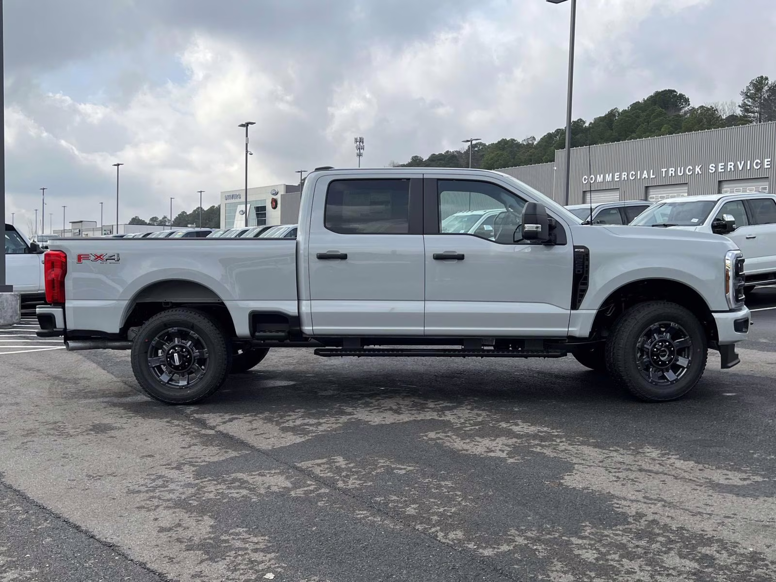 2026 Avalanche Ford Super Duty F-250 SRW XL 4X4 Truck