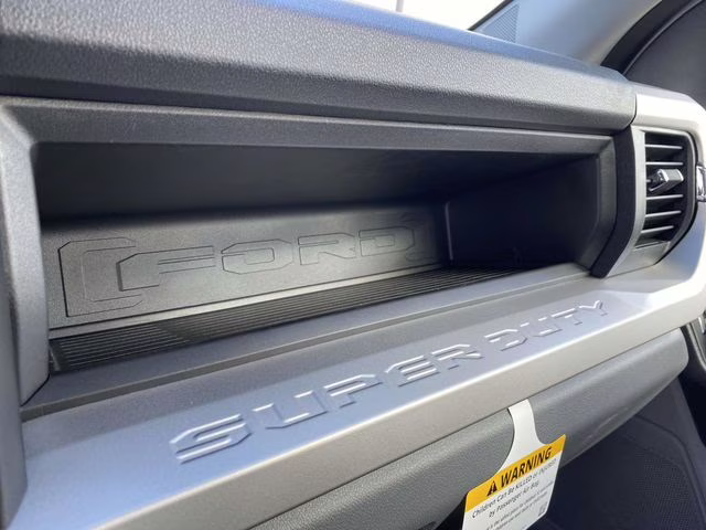 2025 Oxford White Ford Super Duty F-250 SRW XLT 4X4 Truck