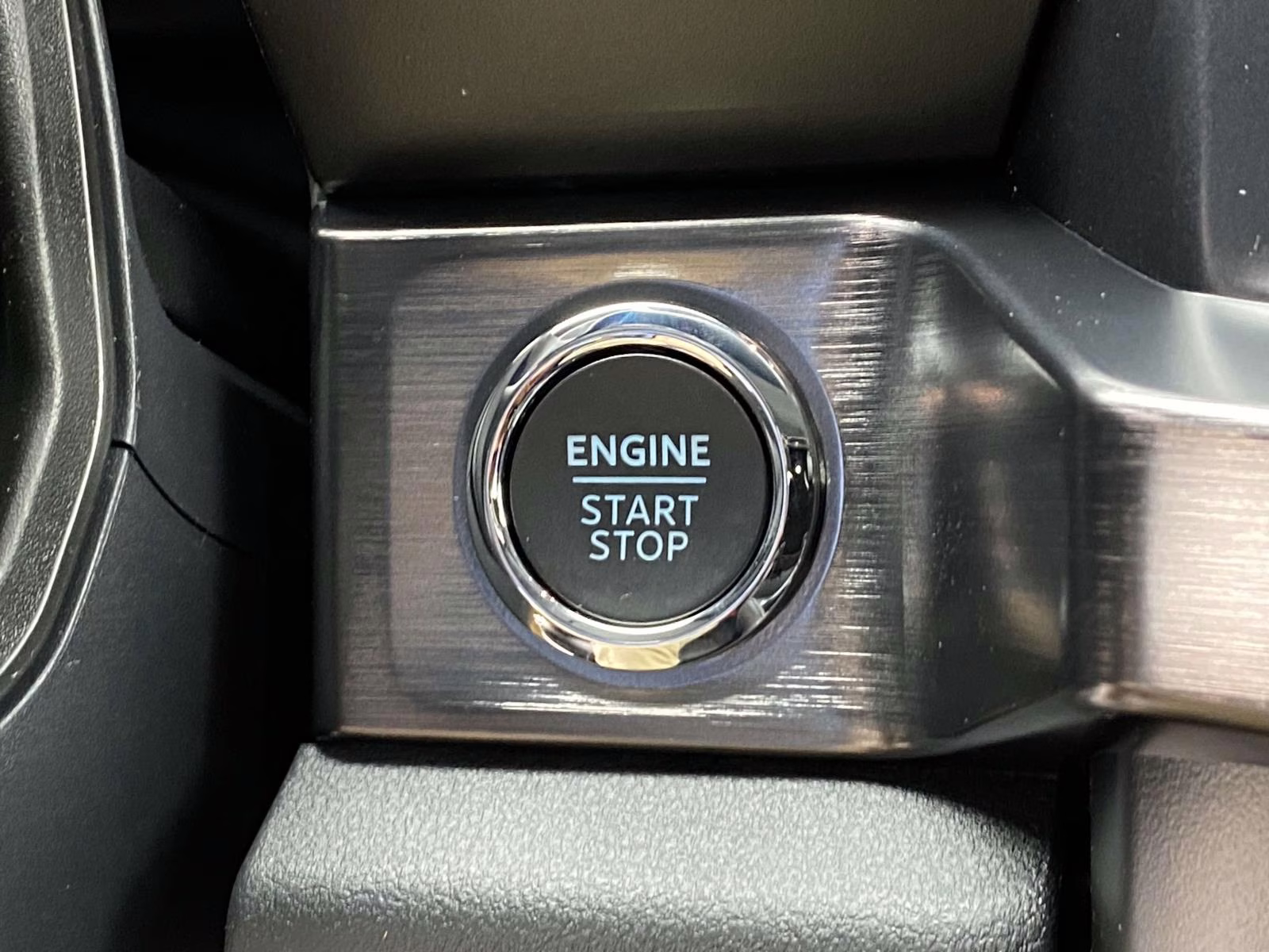 2026 Glacier Gray Metallic Tri-Coat Ford Super Duty F-250 SRW Lariat 4X4 Truck