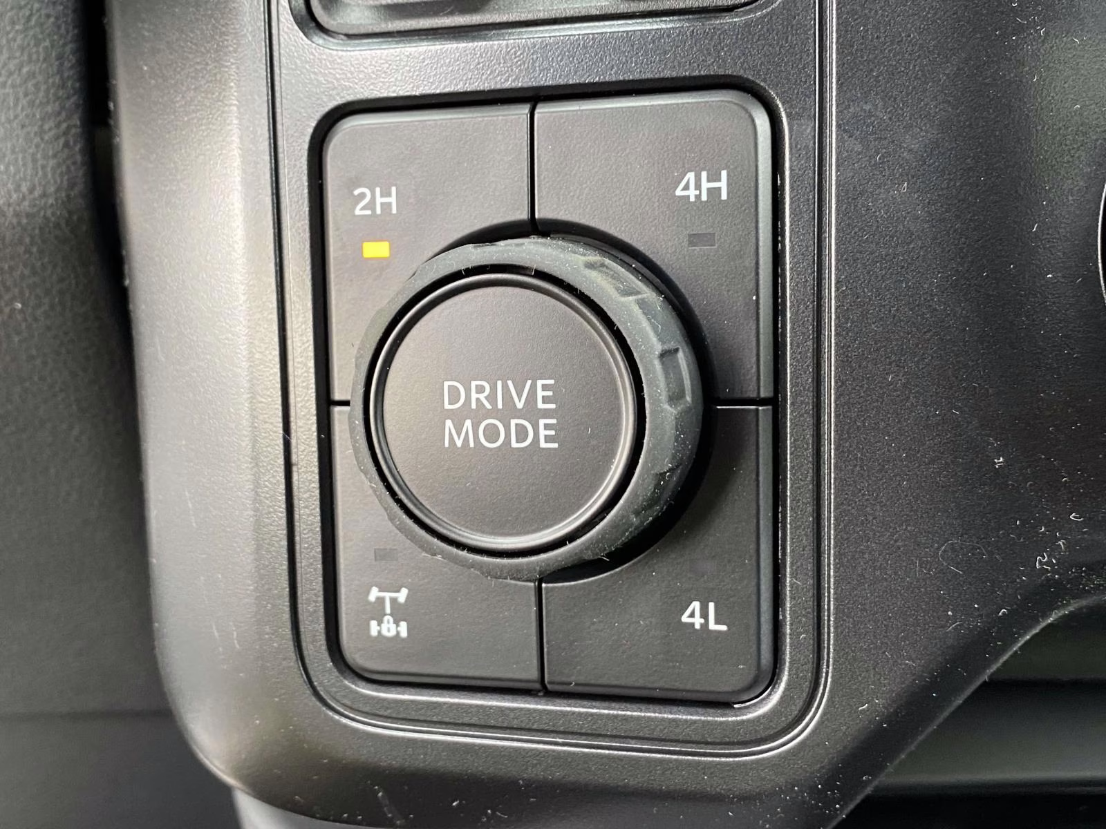 2026 Glacier Gray Metallic Tri-Coat Ford Super Duty F-250 SRW Lariat 4X4 Truck