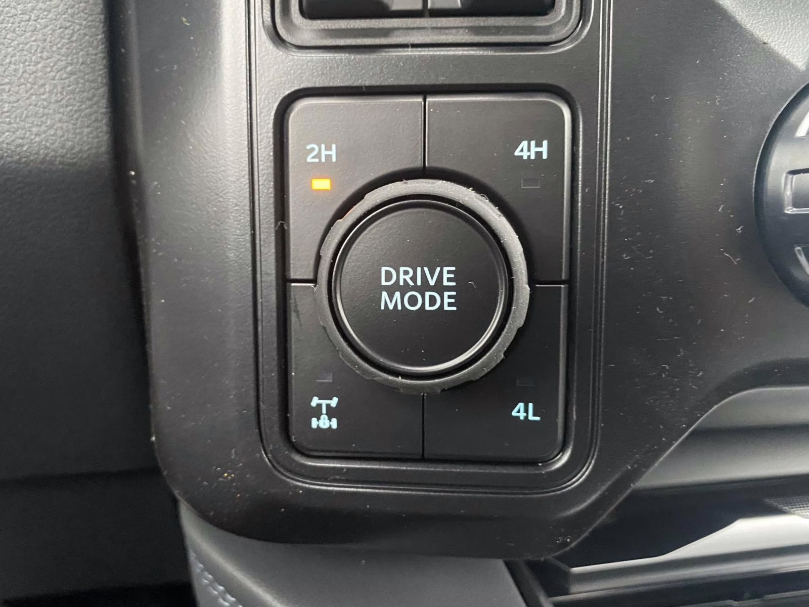 2026 Star White Metallic Tri-Coat Ford Super Duty F-250 SRW Platinum 4X4 Truck