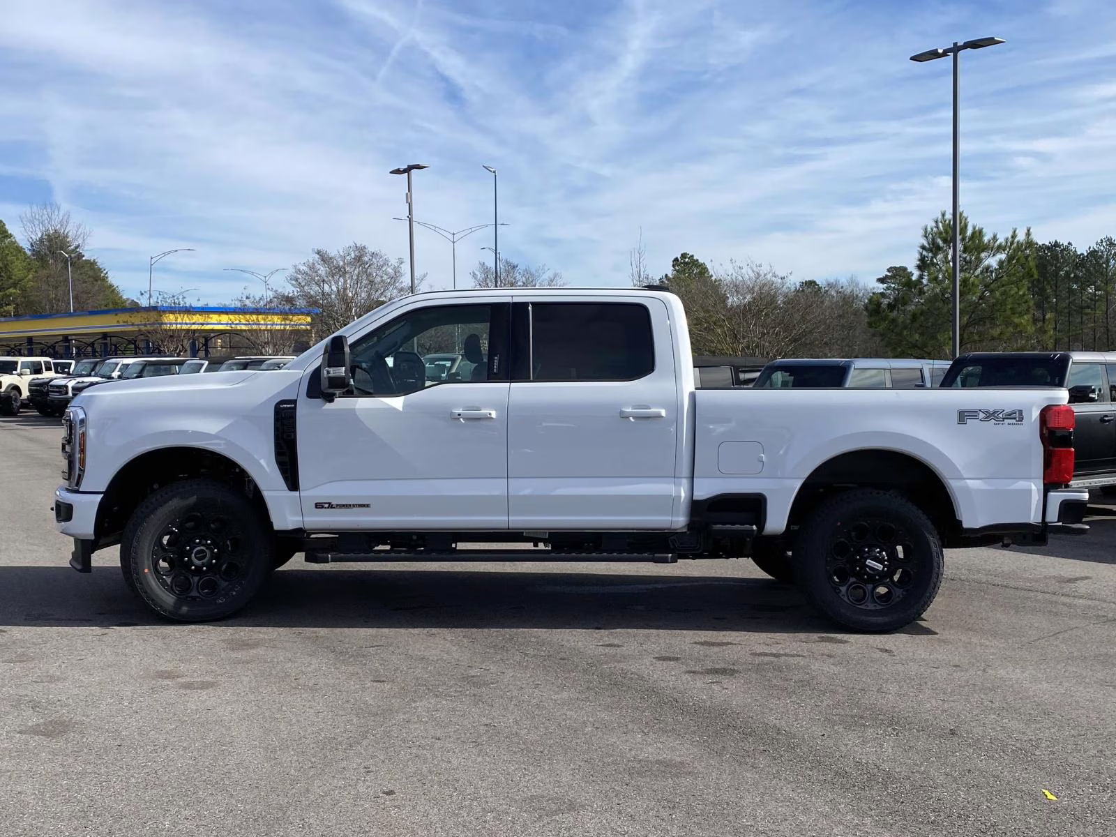 2026 Oxford White Ford Super Duty F-250 SRW Lariat 4X4 Truck